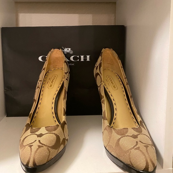 Used - Picture 2 of 5